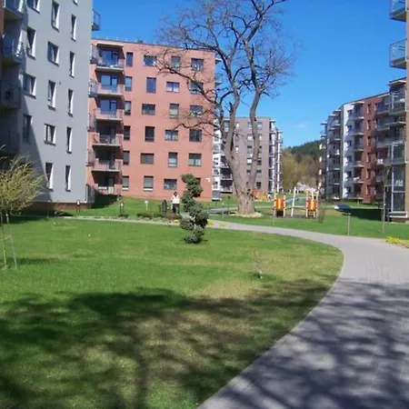 Apartment Near Panorama Self Check-in Garage Free *